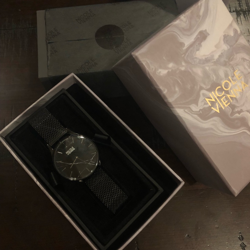 Black Nicole Vienna watch